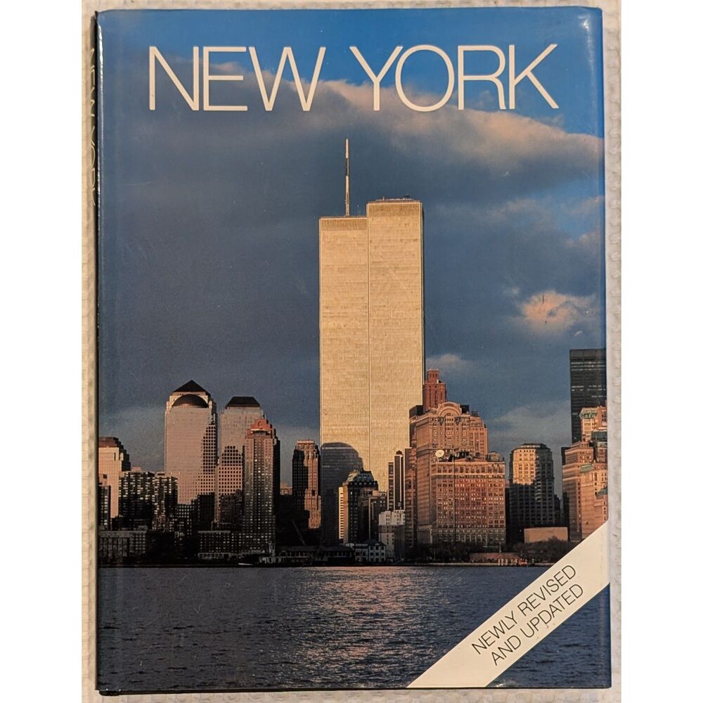 NEW YORK Gallery Books Twin Towers Cover Revised Edition Full Color Book